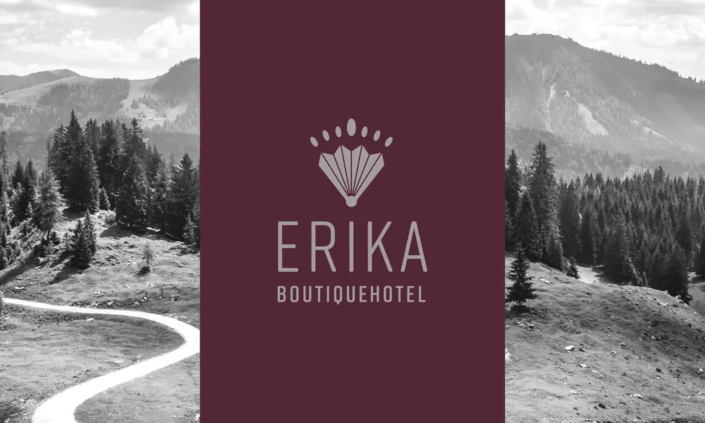 Logo des Erika Boutiquehotels mit einem stilisierten Blütendesign auf burgunderfarbenem Hintergrund, flankiert von schwarz-weißen Bildern einer bergigen Waldlandschaft.